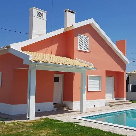 Family Villa Pool & Beach Caparica Εξωτερικό φωτογραφία