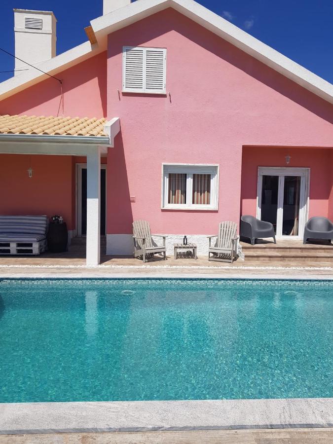 Family Villa Pool & Beach Caparica Εξωτερικό φωτογραφία